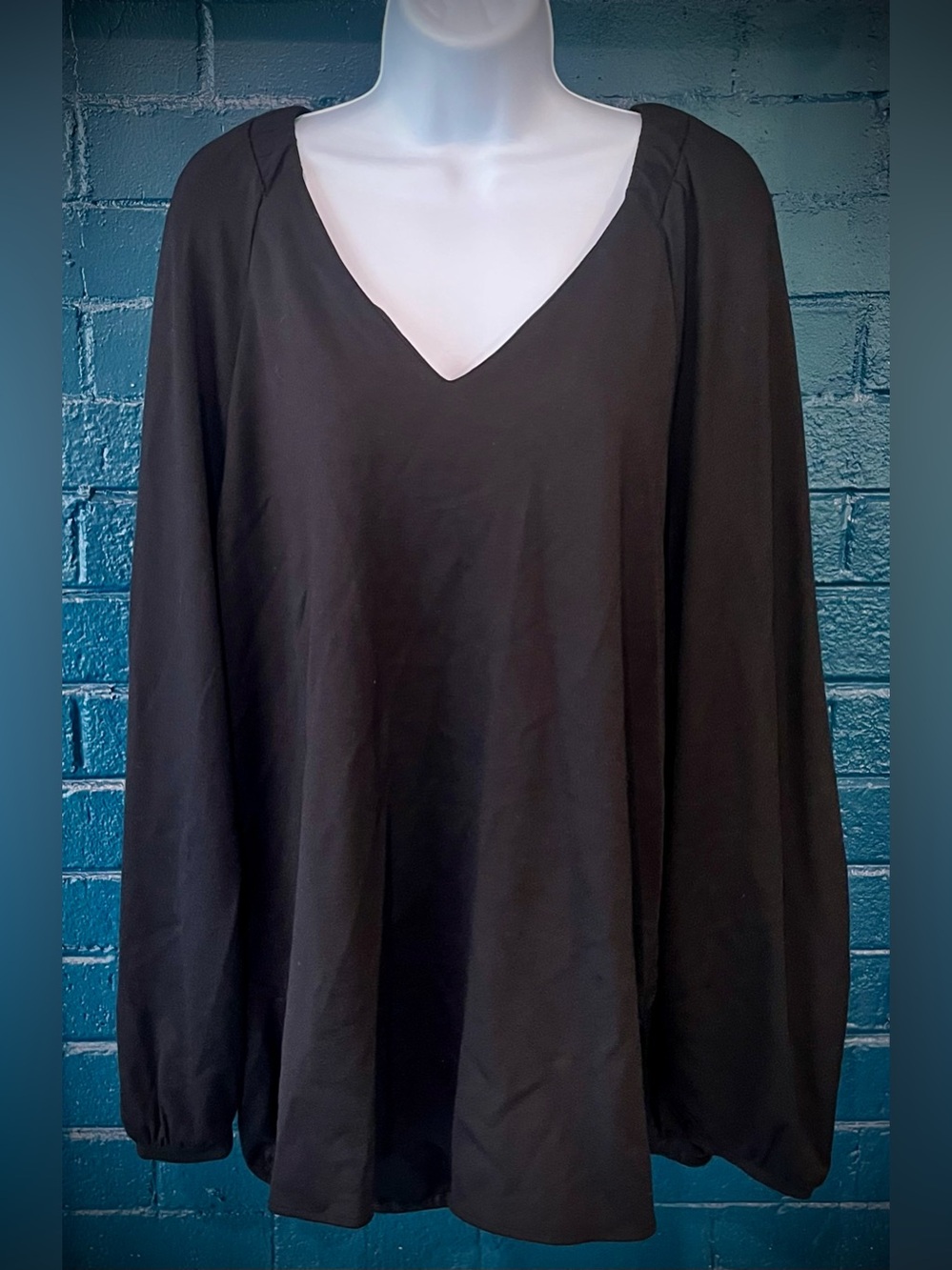 Classic Black V-Neck Long Sleeve Women's Top
